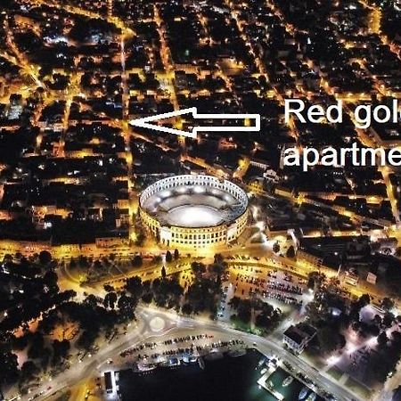 Red Gold Apartment プーラ エクステリア 写真