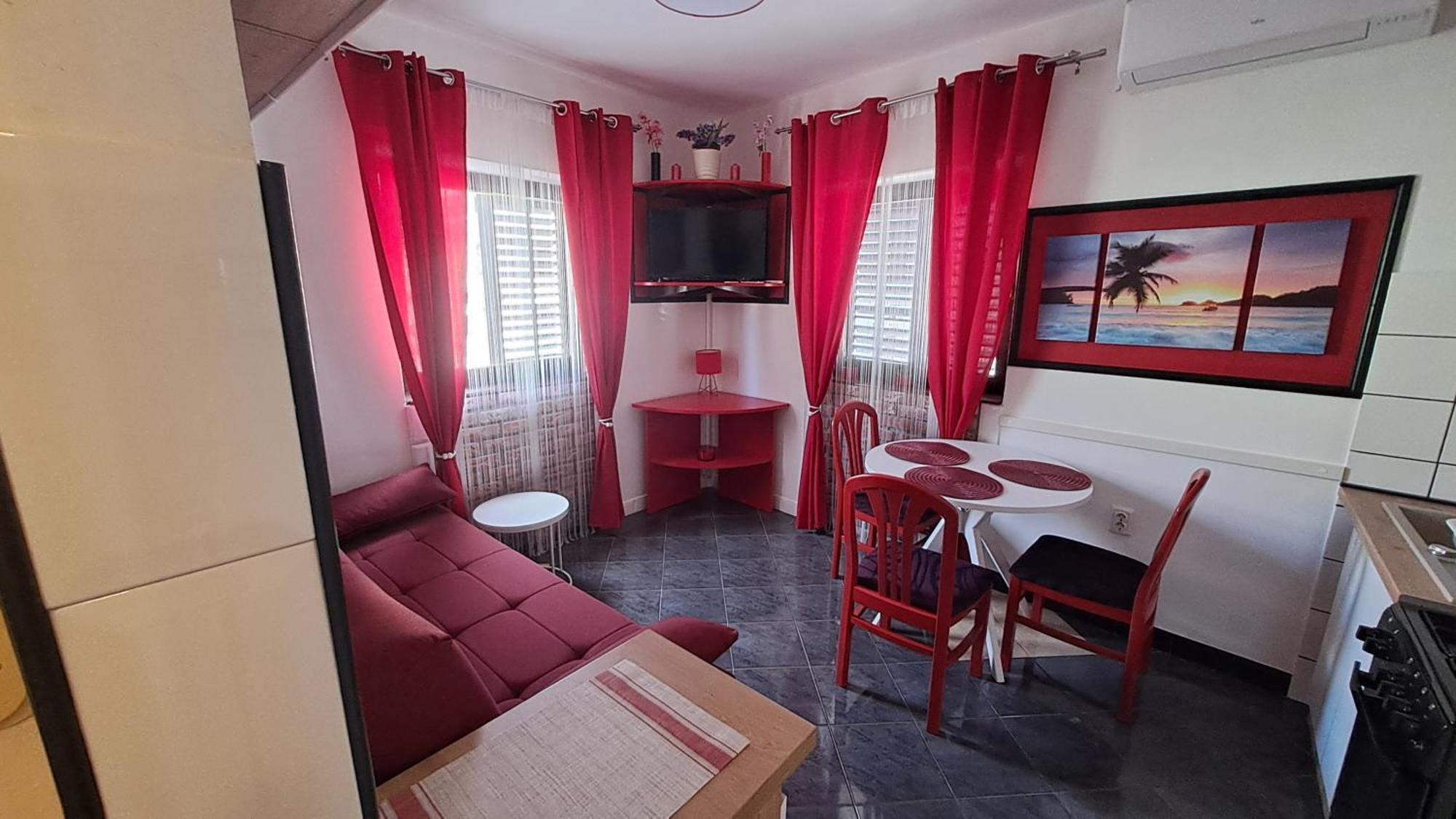 Red Gold Apartment プーラ エクステリア 写真